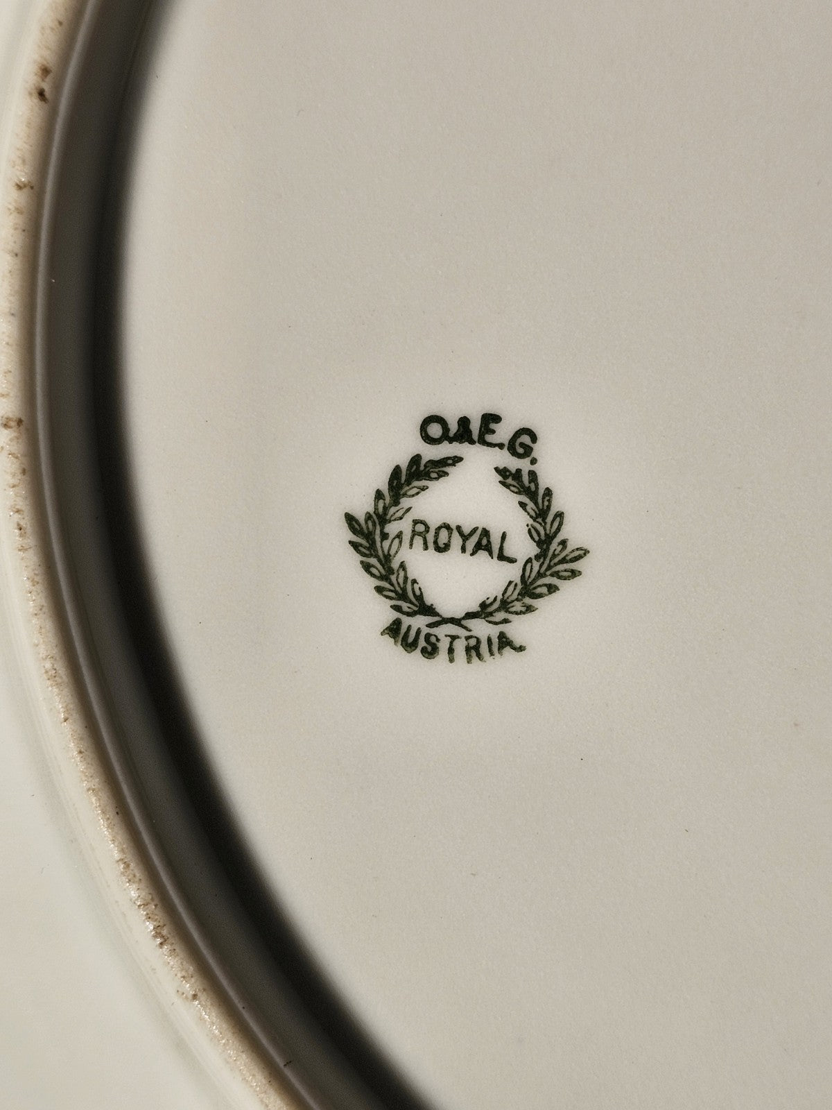 An Oscar & Edgar Gutherz Plate, C1910, with Classical Scene, Angelica Kauffman