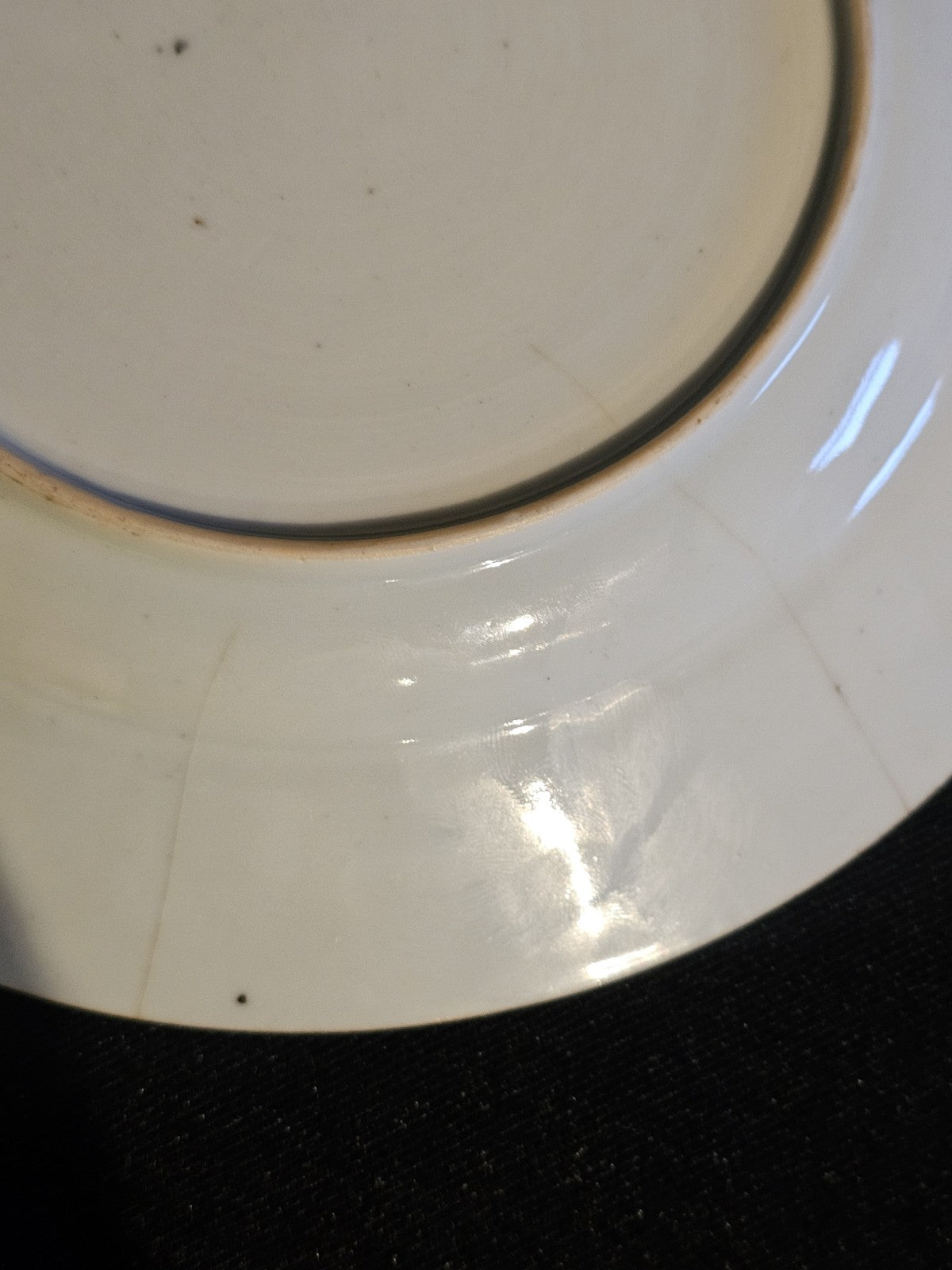 An 18thC Qianlong Chinese Porcelain Plate, Hand Painted & Enamelled