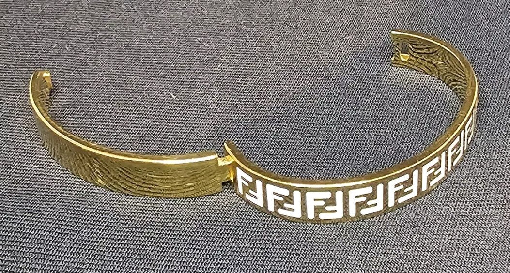 A Forever Fendi Bracelet in Gold and White Enamel Size M
