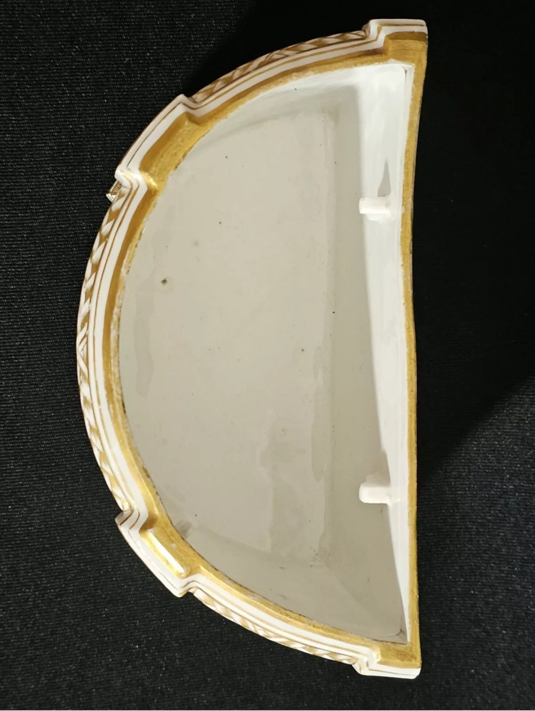 An Antique Late 18thC Paris Porcelain Brough Pot.