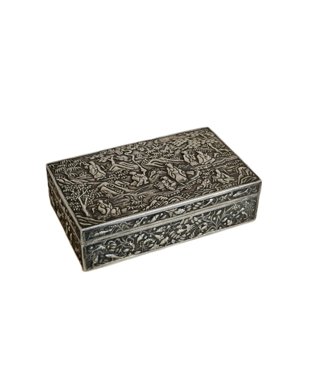 A 19thC Chinese Export Silver Cigarette Box Very Finely Repousse Decorated.