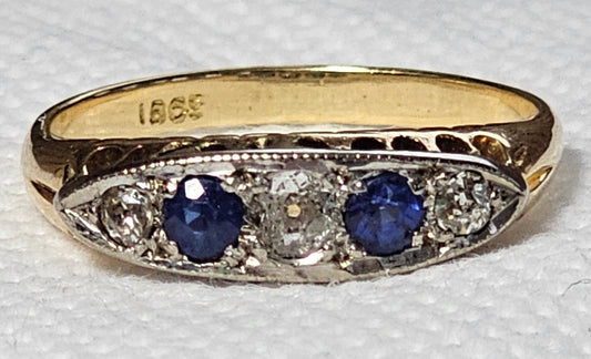 An English Antique Edwardian 18ct Gold, Platinum, Diamond and Sapphire Ring