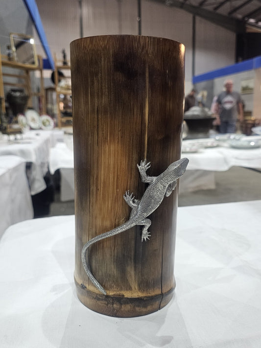 A Vintage Mid 20thC Japanese Bamboo Vase Decorated with Lizards