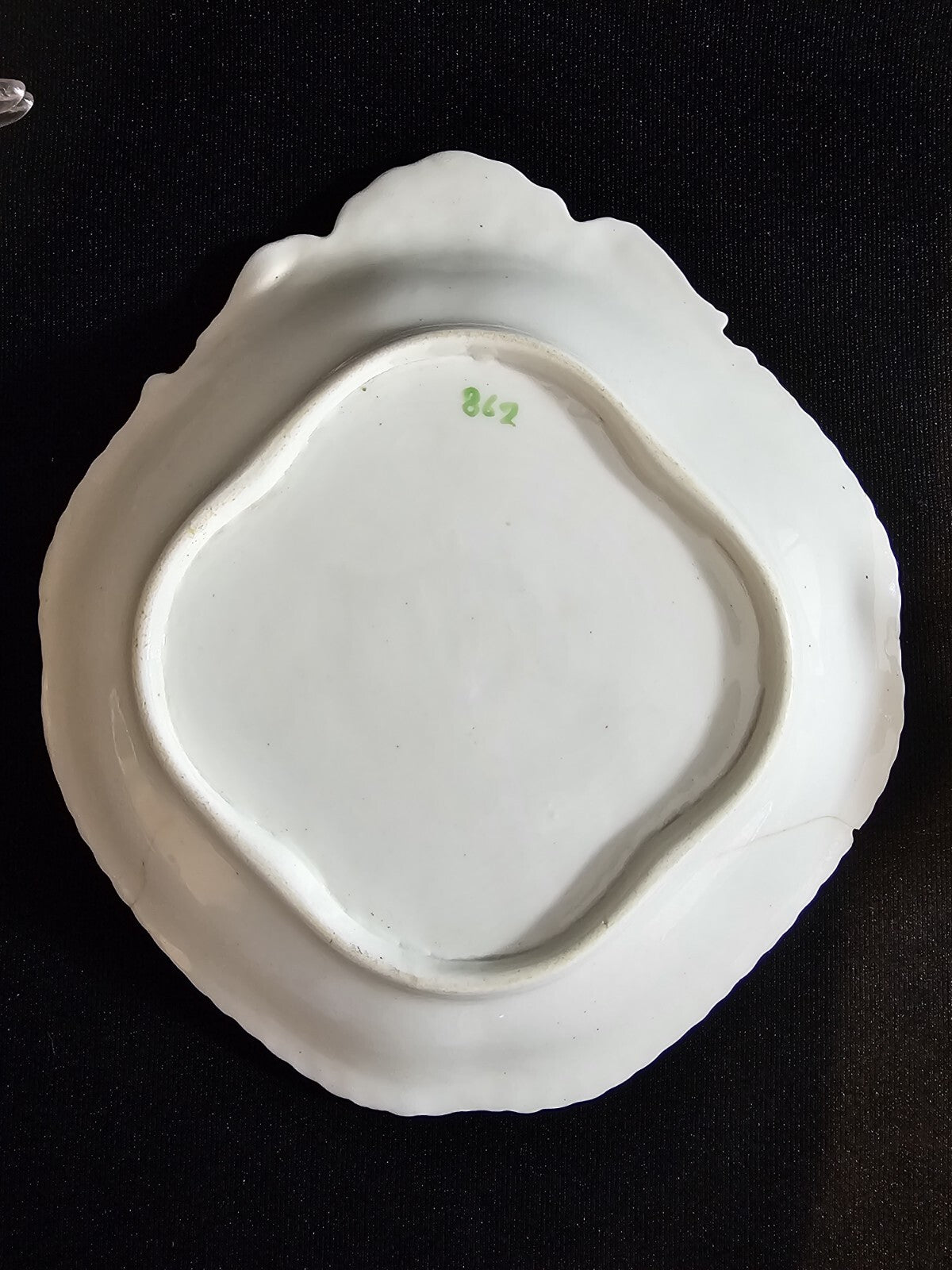 A Charles Bourne Dessert Dish, c.1817-1830 Pattern Number 862 A/F