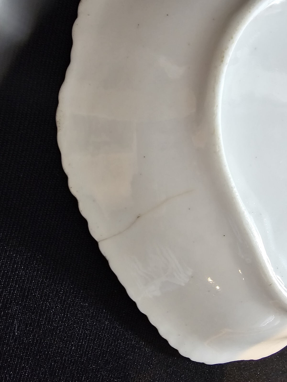 A Charles Bourne Dessert Dish, c.1817-1830 Pattern Number 862 A/F