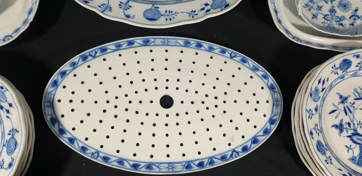 A Bloch & Co Eickwald Blue and White Onion Pattern Dinner Service,  19thC