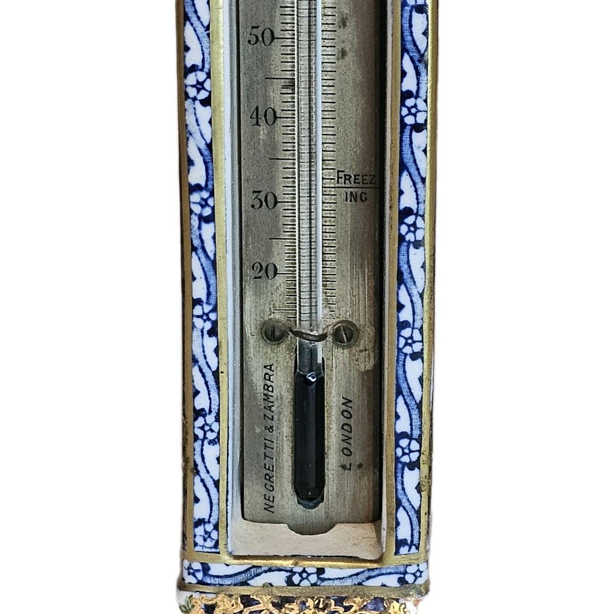A 19TH CENTURY PORCELAIN SEVRES STYLE OBELISK FORMED DESK THERMOMETER