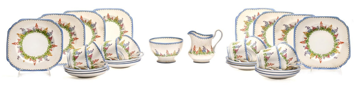 A New Chelsea bone china floral Kirby pattern tea service, mid 20th c,