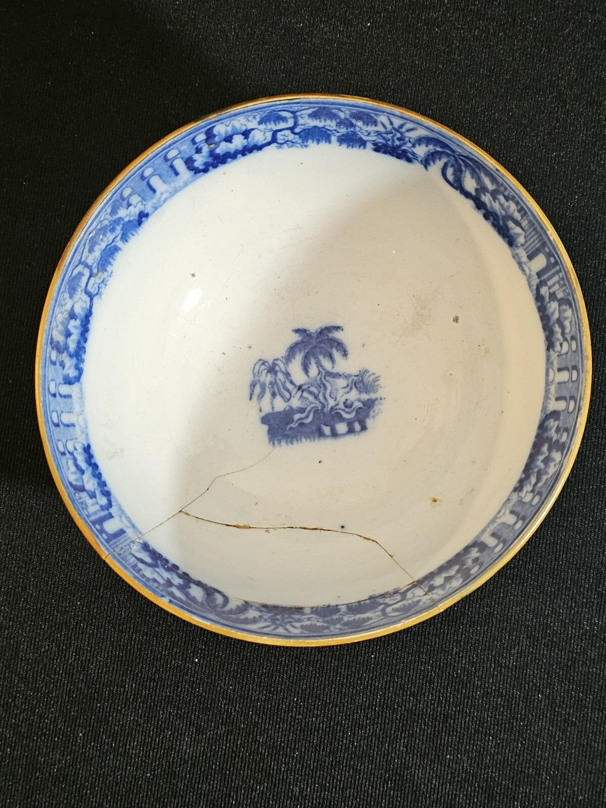 A Round Underglaze Blue Printed Pearlware Bowl, C1800-10 A/F