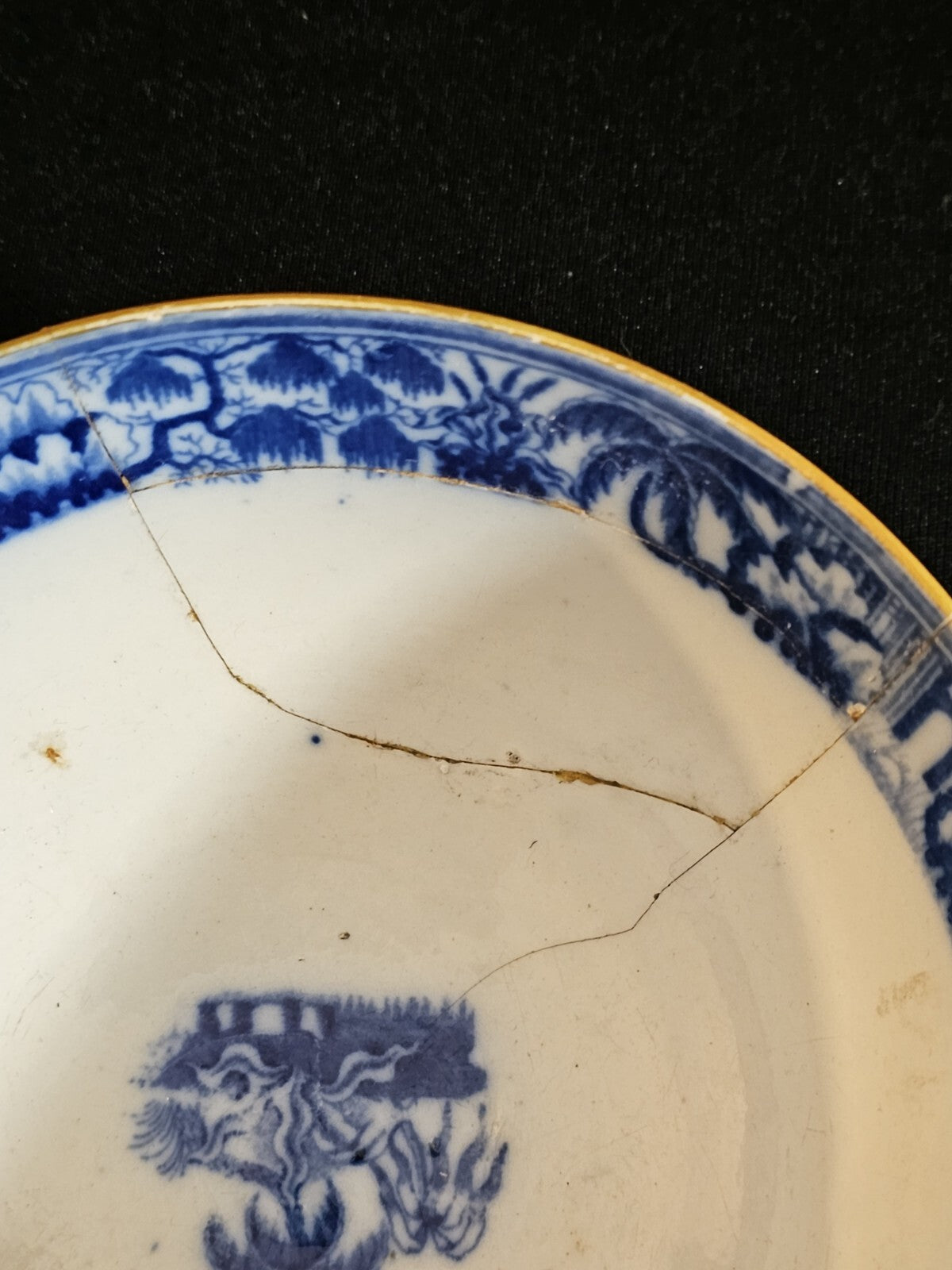 A Round Underglaze Blue Printed Pearlware Bowl, C1800-10 A/F