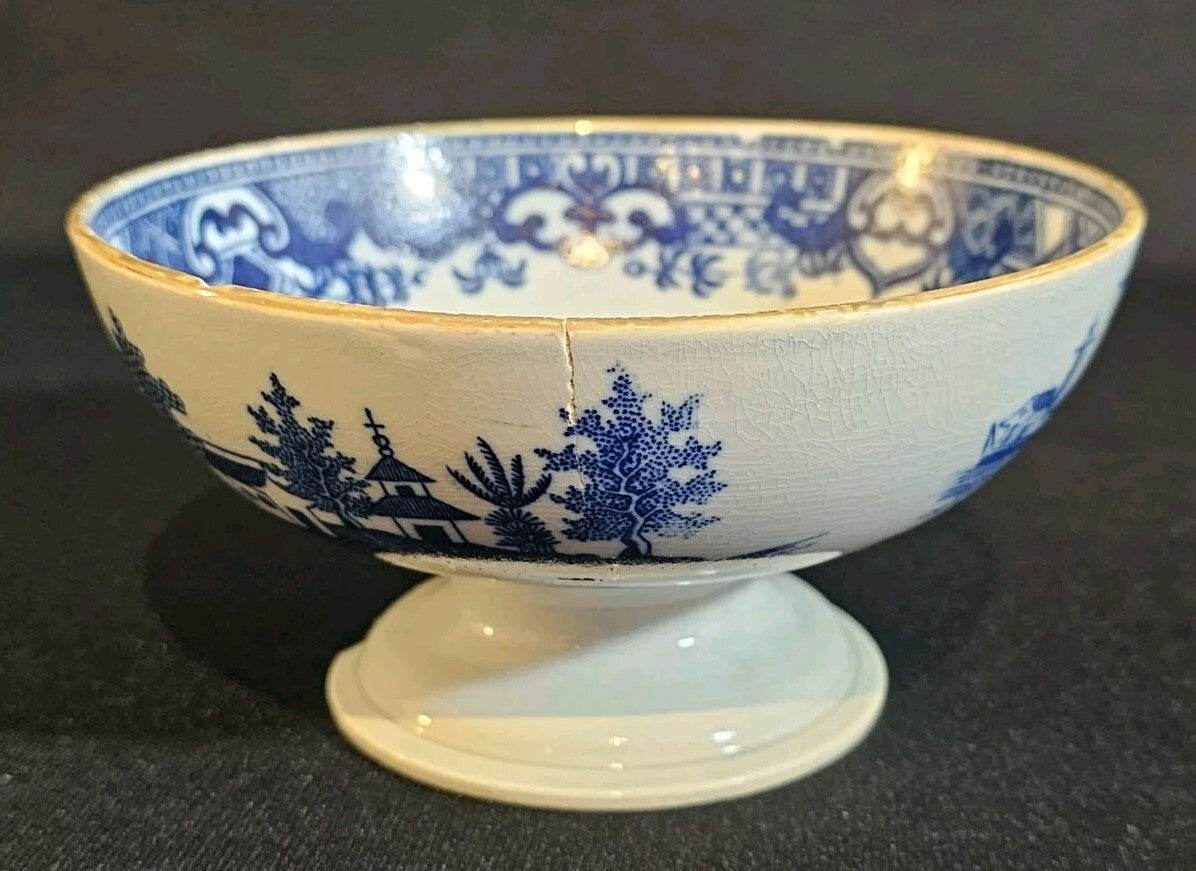 A Round Underglaze Blue Printed Pearlware Pedestal Bowl, C1800-10 A/F