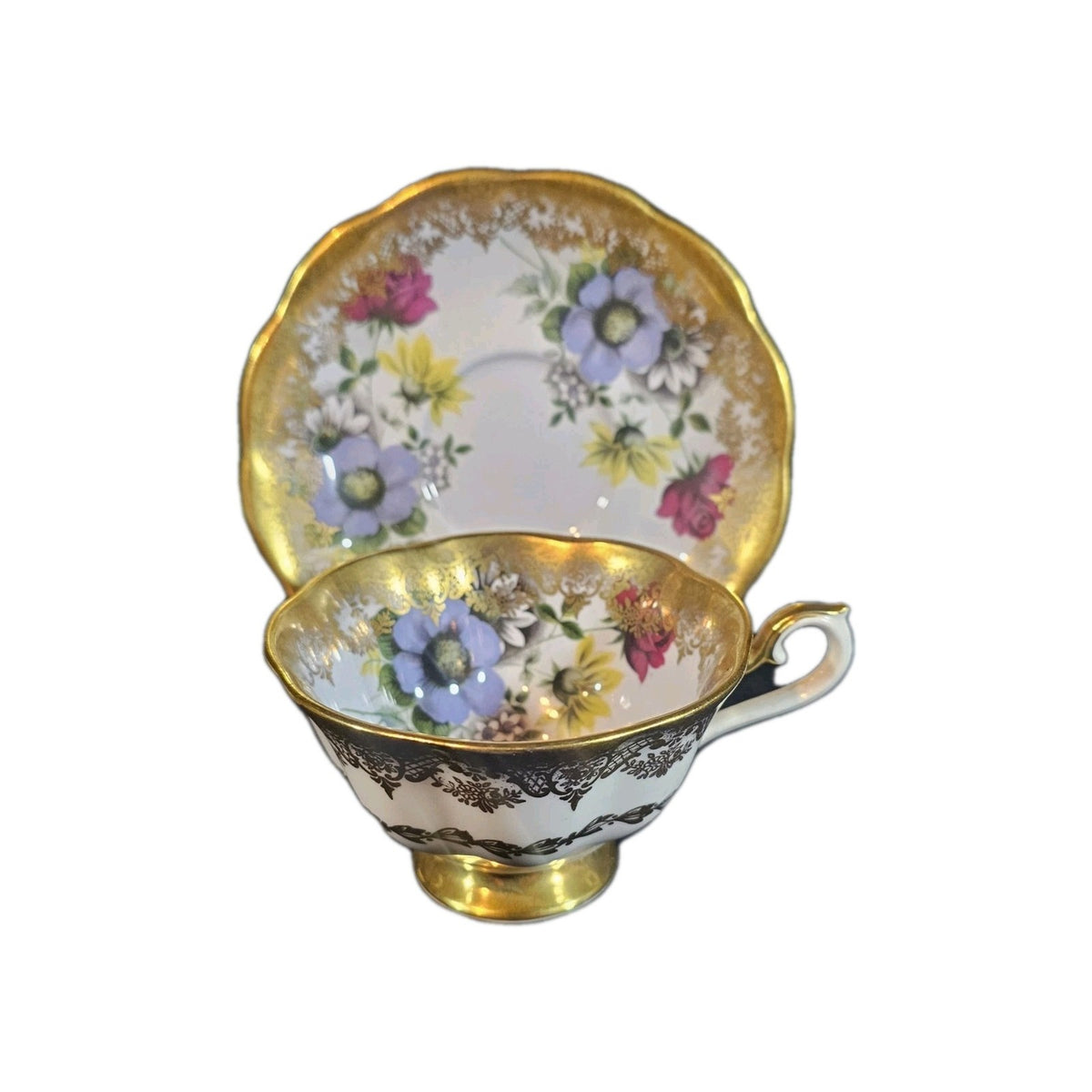 A Vintage Royal Albert Bone China Tea Cup & Saucer Portrait Series Pattern