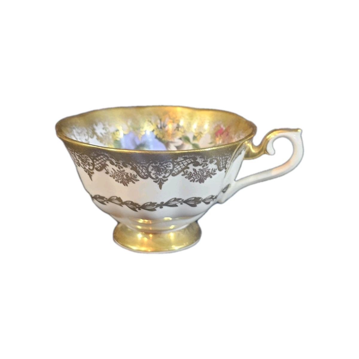 A Vintage Royal Albert Bone China Tea Cup & Saucer Portrait Series Pattern