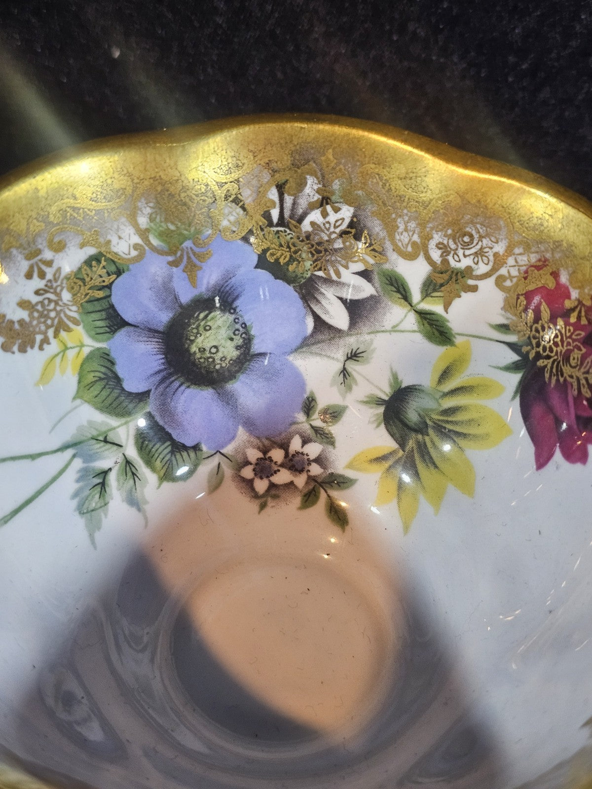 A Vintage Royal Albert Bone China Tea Cup & Saucer Portrait Series Pattern