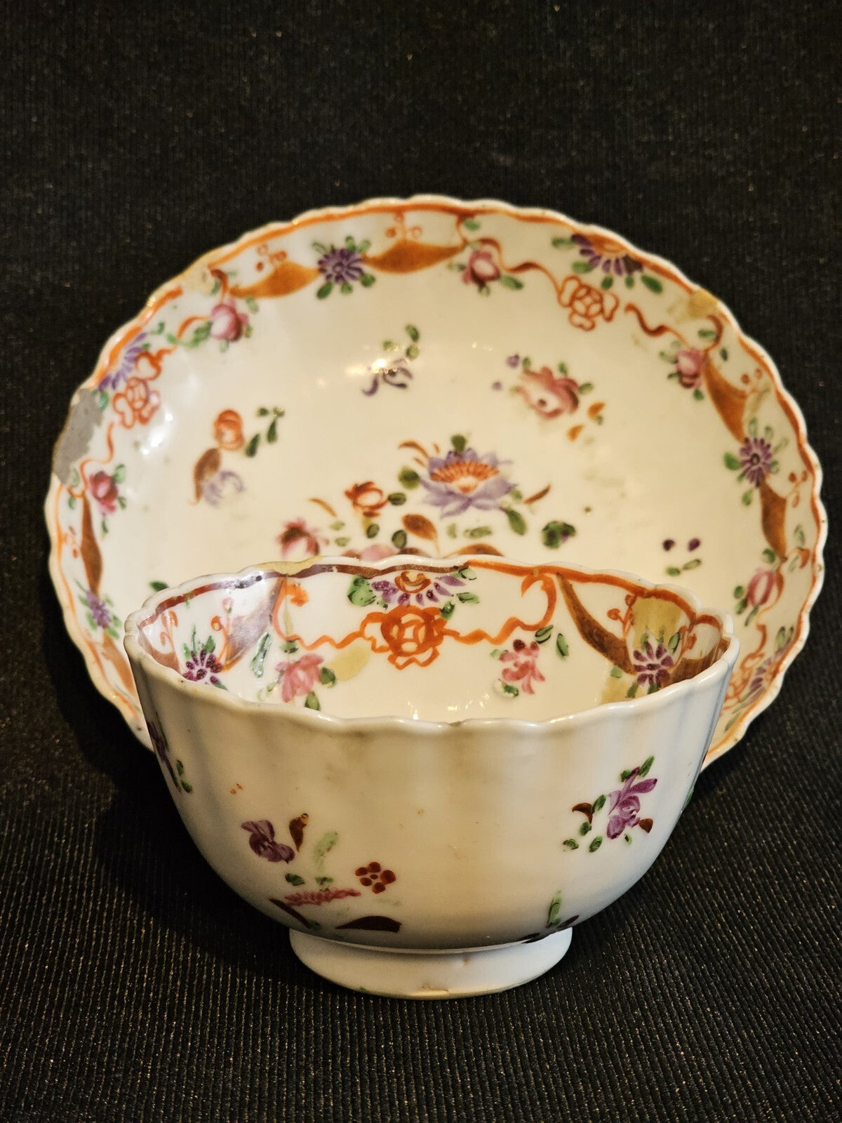 An Antique 18thC Chinese Export Famille Rose Tea Bowl & Saucer A/F