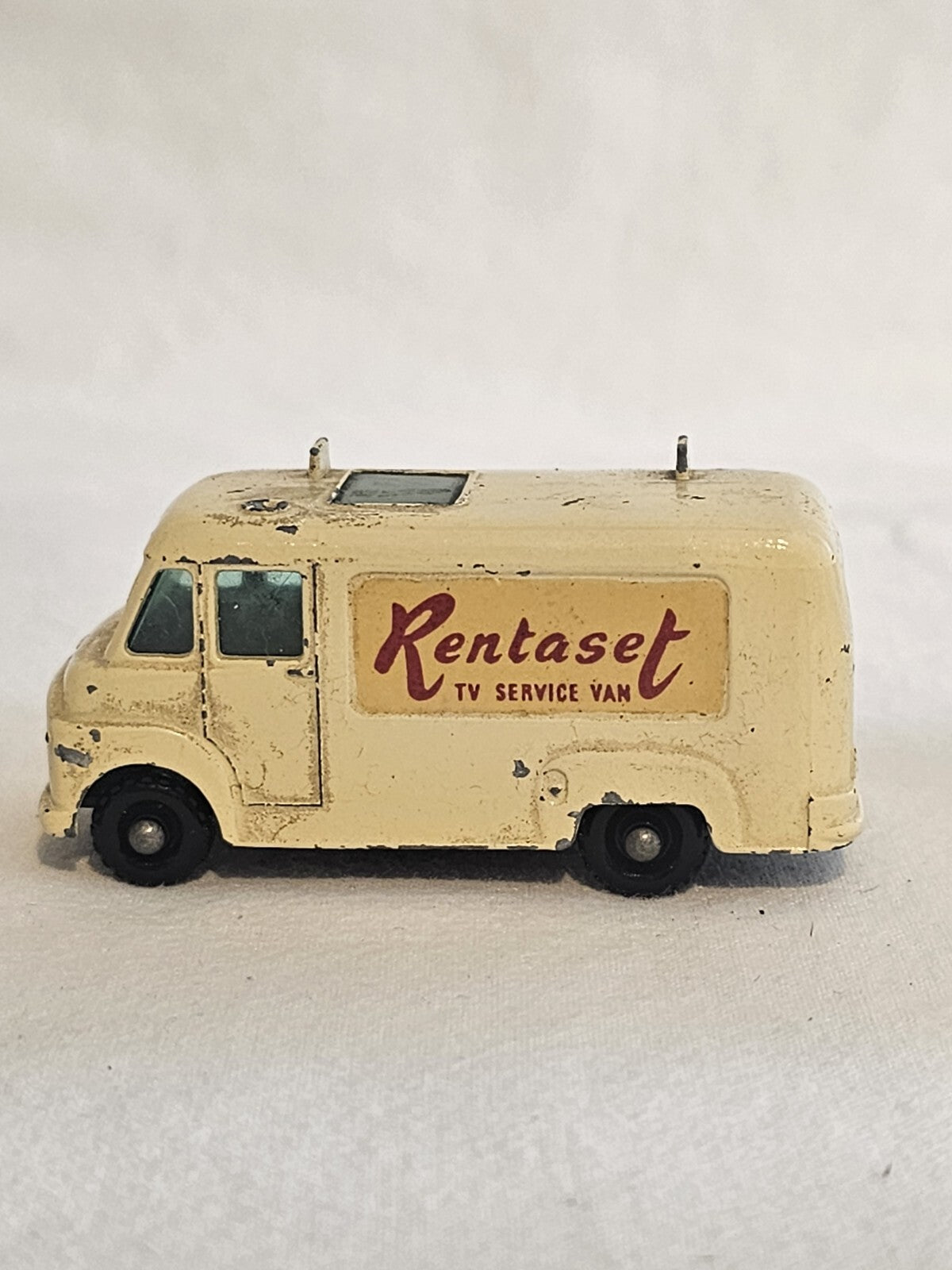 Matchbox Wheels No 62 Rentaset TV Service Van Lesney England Radio Rental