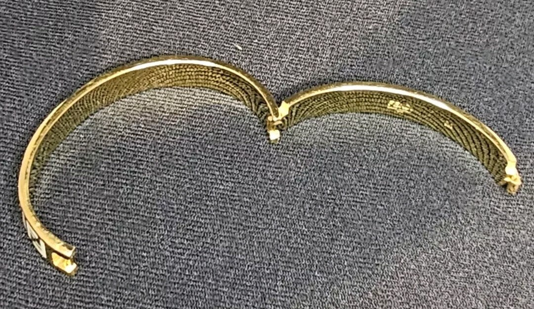 A Forever Fendi Bracelet in Gold and White Enamel Size M