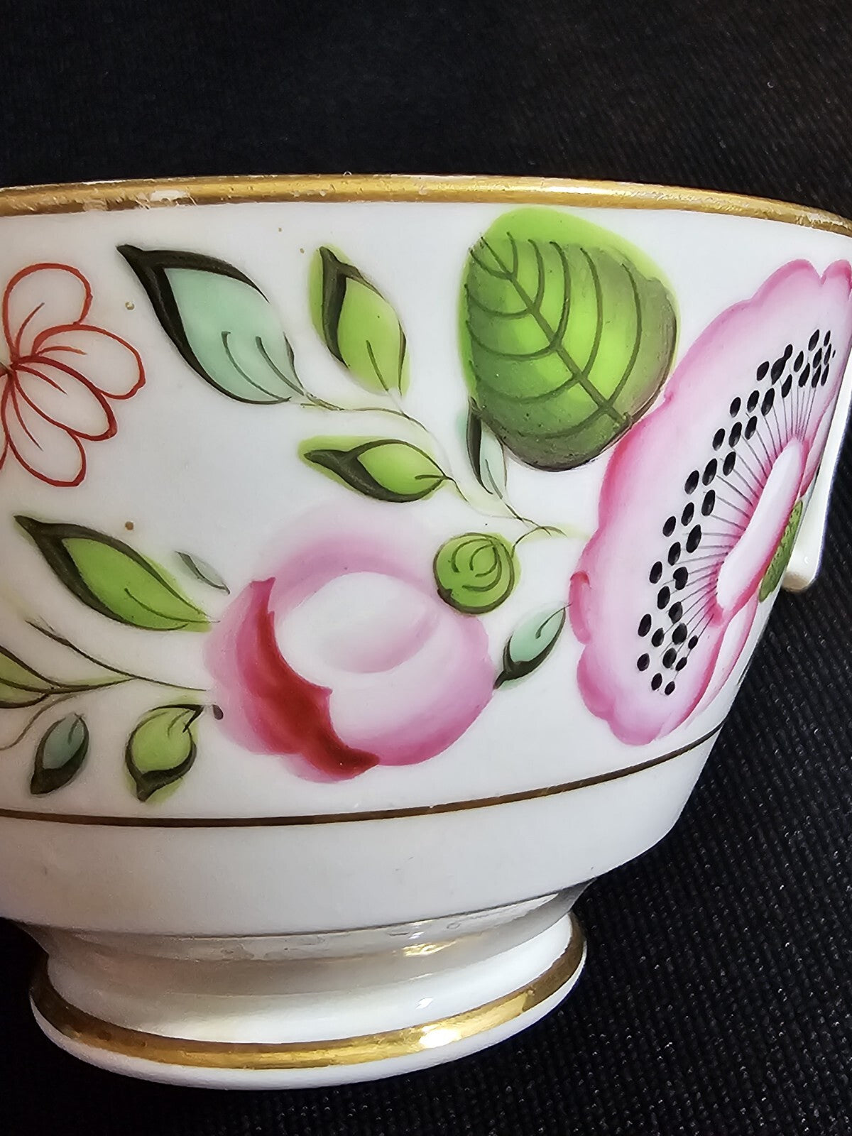 An Early 19thC English Porcelain Tea Cup, Hand Painted with Flowers