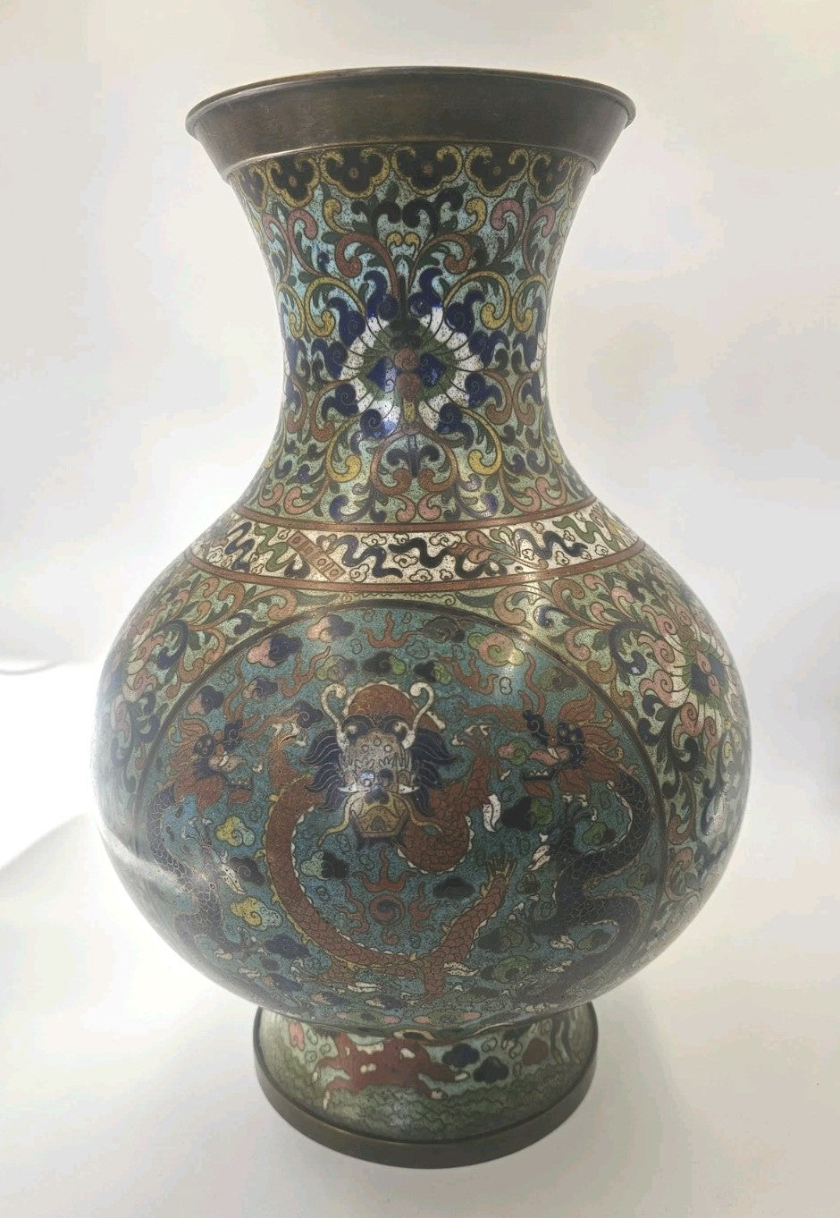 Antique Chinese Cloisonné Enamel Dragon Vase Qing Dynasty 15.4 in