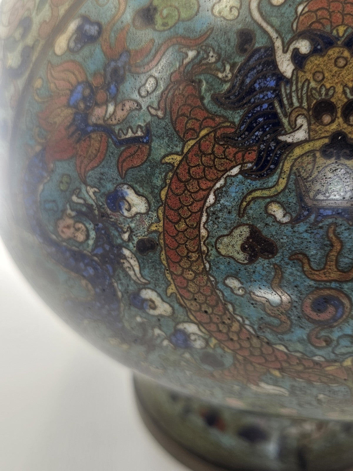 Antique Chinese Cloisonné Enamel Dragon Vase Qing Dynasty 15.4 in